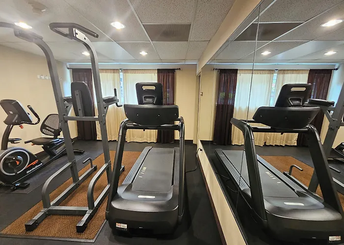 Ramada By Wyndham Seatac Airport