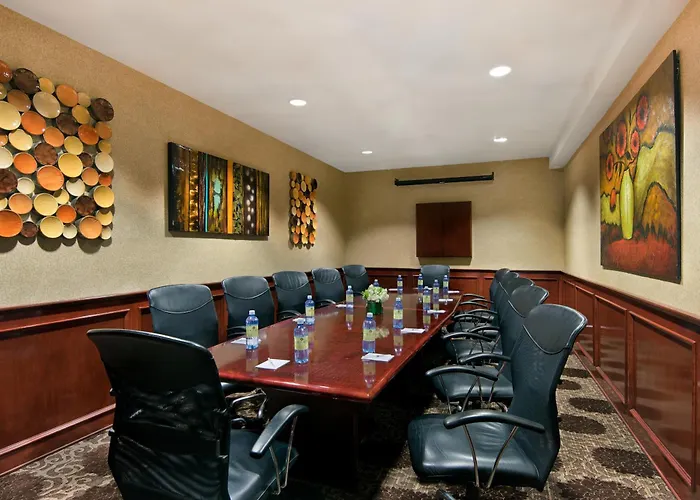 Oxford Suites Spokane Valley