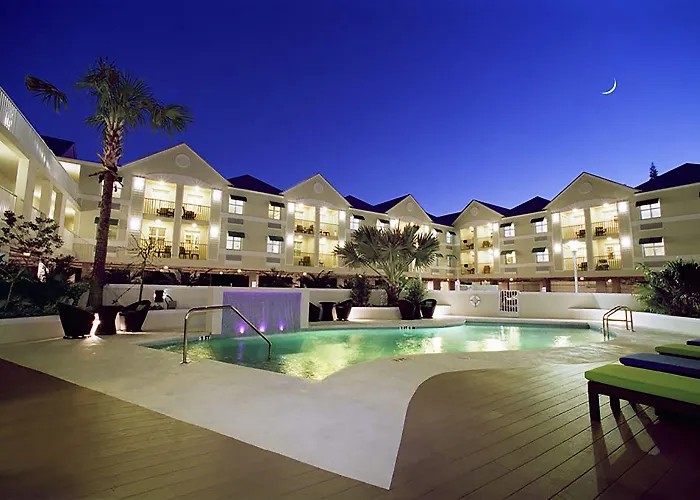Silver Palms Inn & Historic Homes