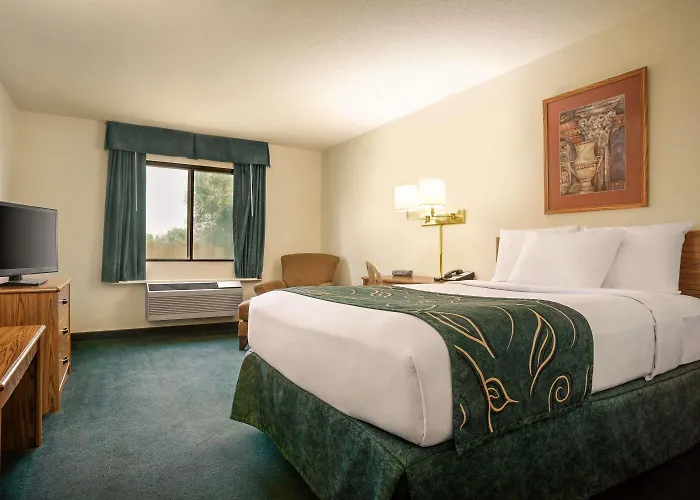 Travelodge By Wyndham Morrill