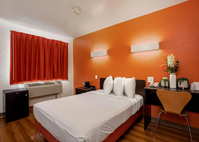 Motel 6-Temecula, Ca - Historic Old Town