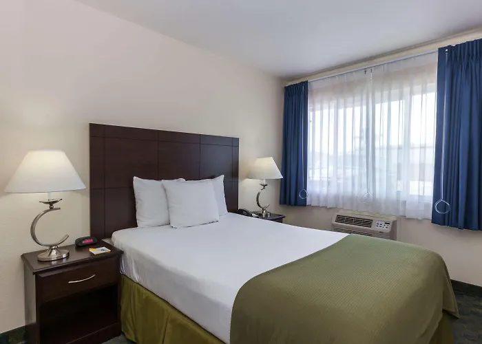 Days Inn By Wyndham Santa Maria