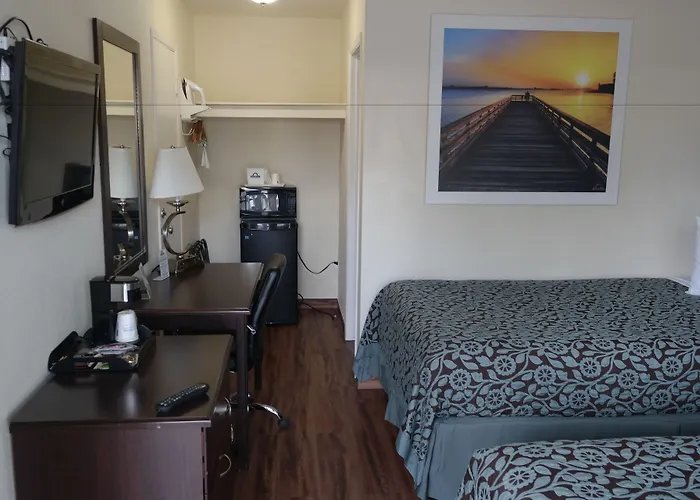 Days Inn By Wyndham Santa Maria