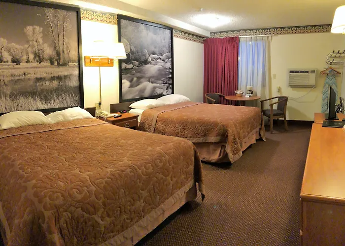 Super 8 By Wyndham Laramie
