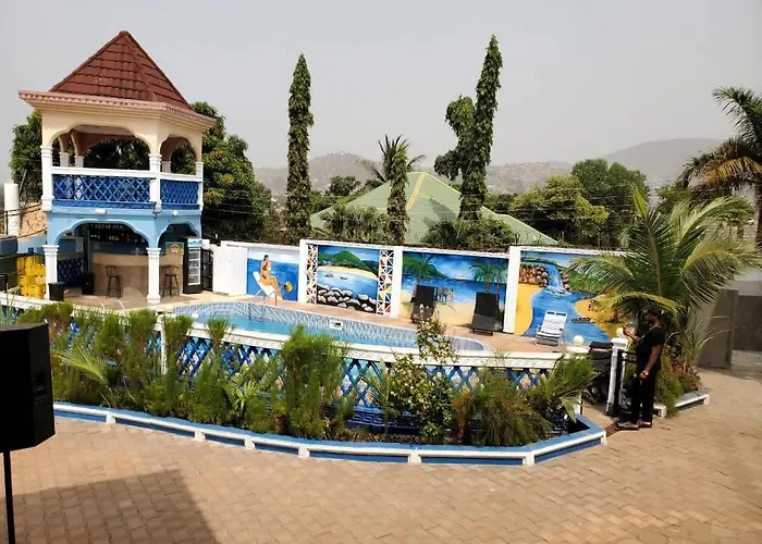 Royal Island Breeze Resort Sl