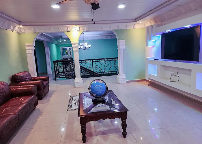 Royal Island Breeze Resort Sl