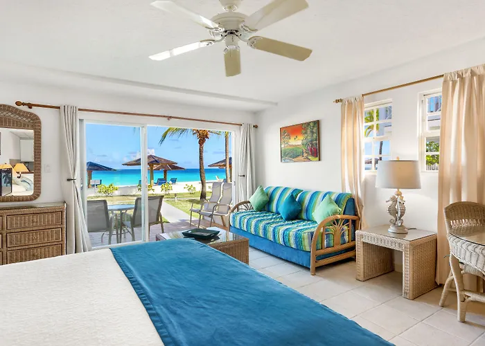 Shoal Bay Villas
