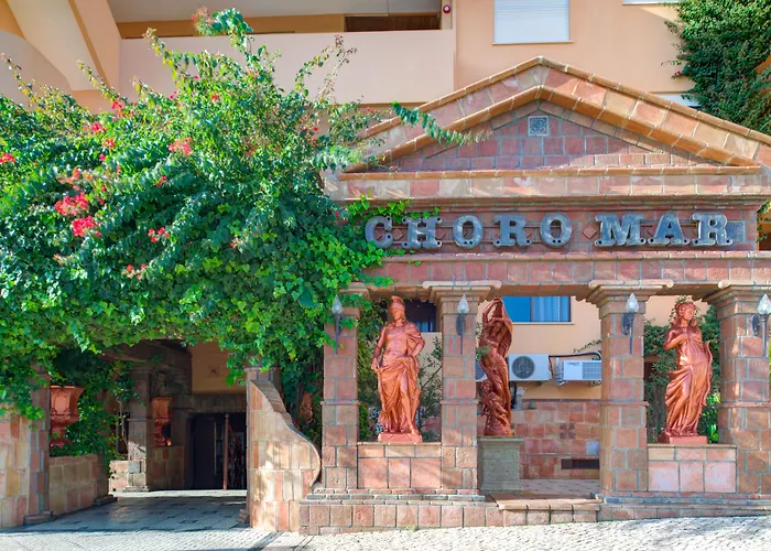 Choromar Apartments