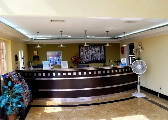 Super 8 By Wyndham Cypress Buena Park Area Hotel