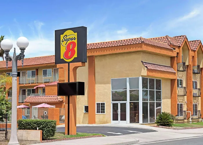 Super 8 By Wyndham Cypress Buena Park Area Hotel