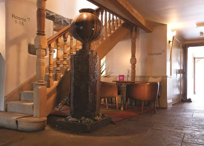 The Farmhouse Hotel And Restaurant