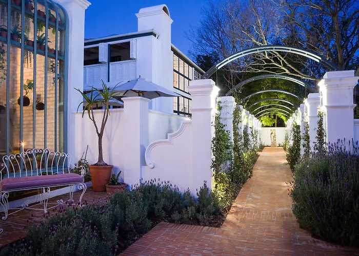 Akademie Street Boutique Hotel