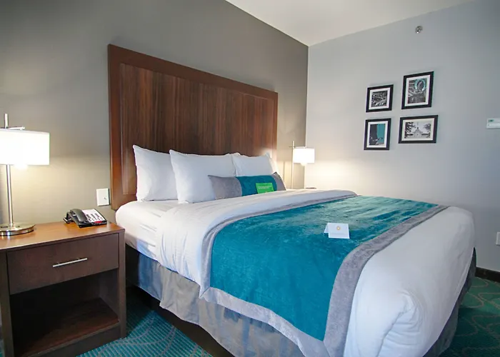 La Quinta Inn & Suites By Wyndham Fort Worth Arlington West