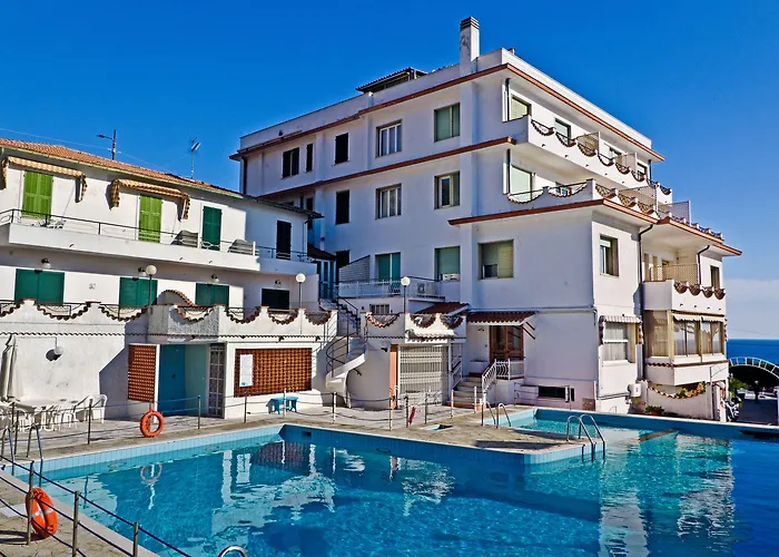 Hotel Ariston Montecarlo