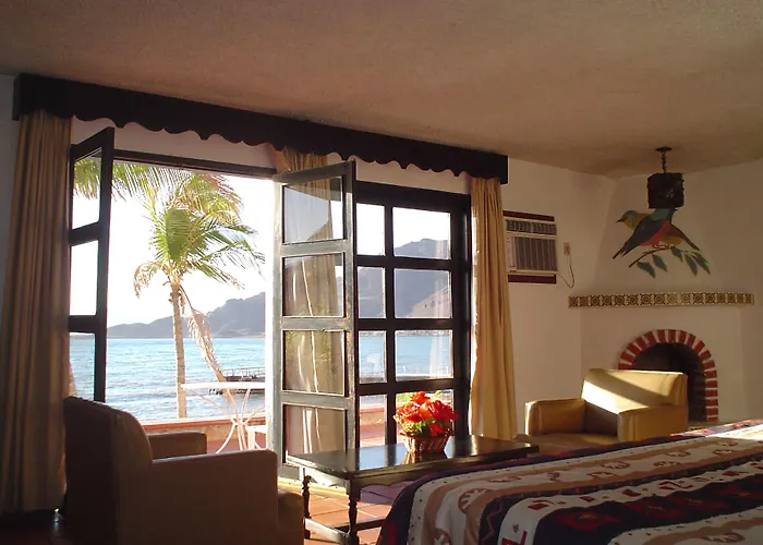Hotel Playa De Cortes