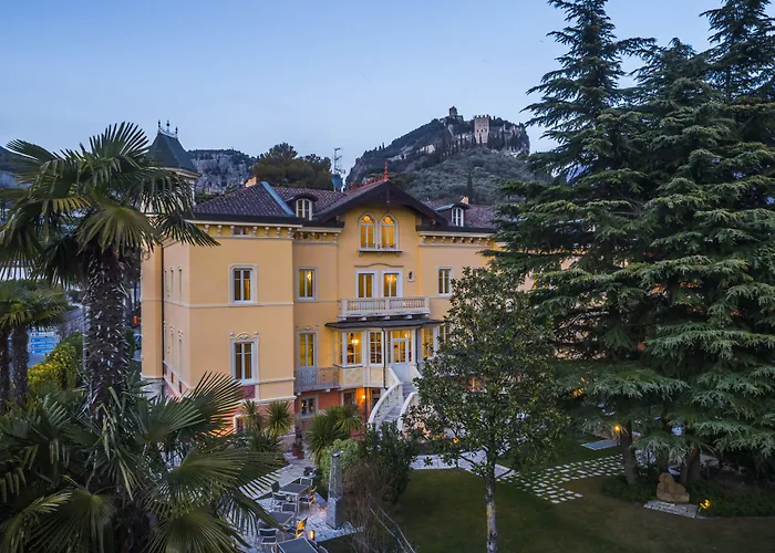 Villa Italia Luxury Suites And Apartments