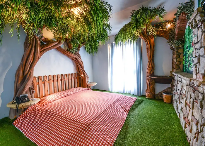 Th Lazise - Hotel Parchi Del Garda