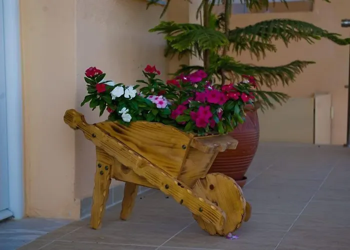 Decauville Hotel