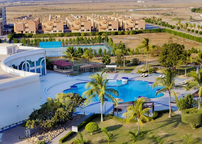 Hamdan Plaza Hotel Salalah, An Htg Hotel