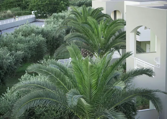 Vardis Olive Garden Georgioupoli