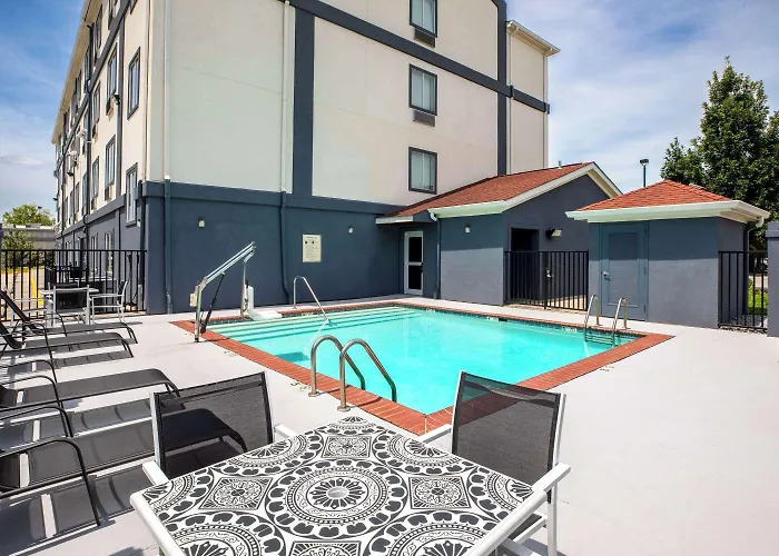Days Inn By Wyndham Baton Rouge I-10