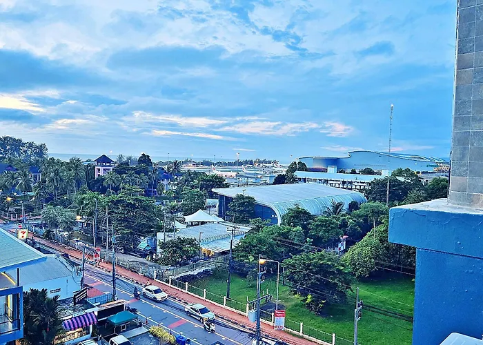 The Sixteenth Naiyang Beach Hotel- Free Schedule Airport Shuttle
