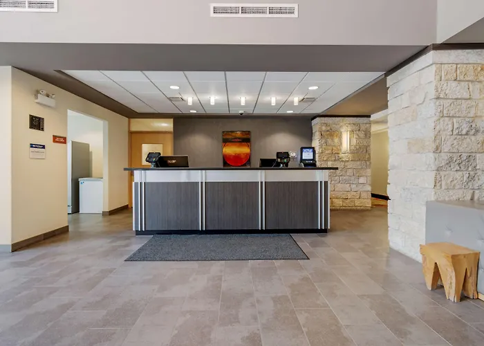 Best Western Plus Eastgate Inn & Suites