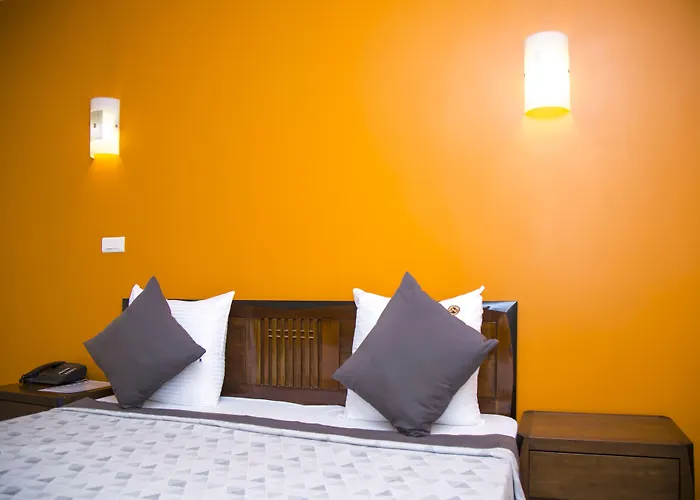 Le Ndiambour Hotel Et Residence