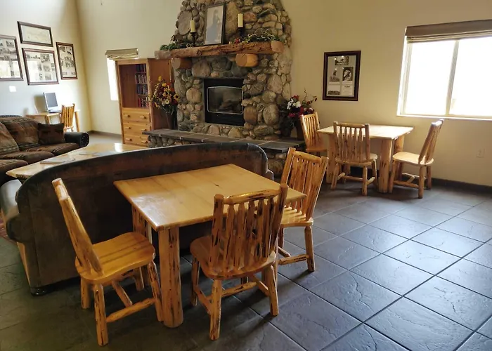 Cody Legacy Inn & Suites