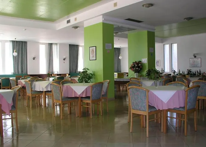 Hotel Luar