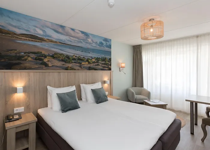 Beach Hotel I Kloeg Collection