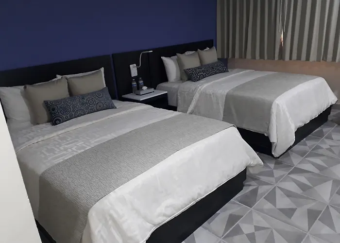 Hotel Corona Plaza