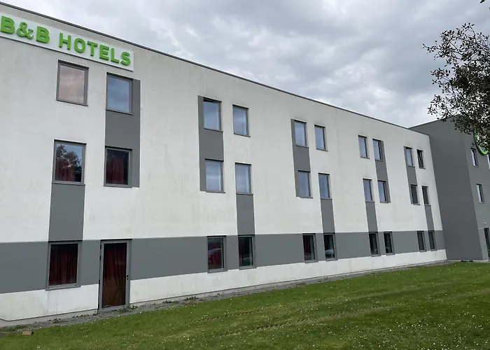B&B Hotel Laval Ouest