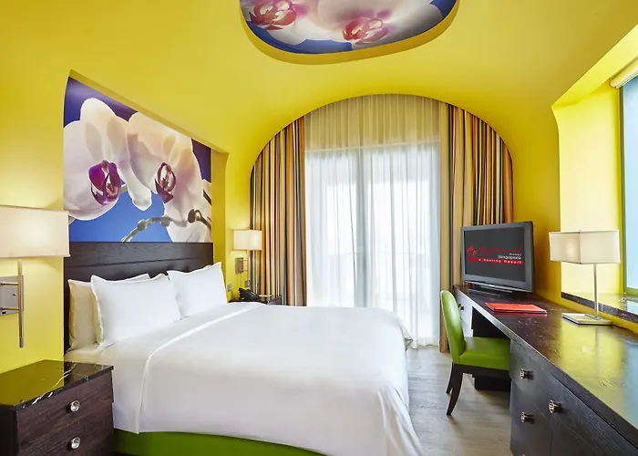 Resorts World Sentosa - Festive Hotel