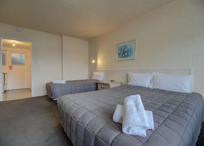 Lakeside Motel