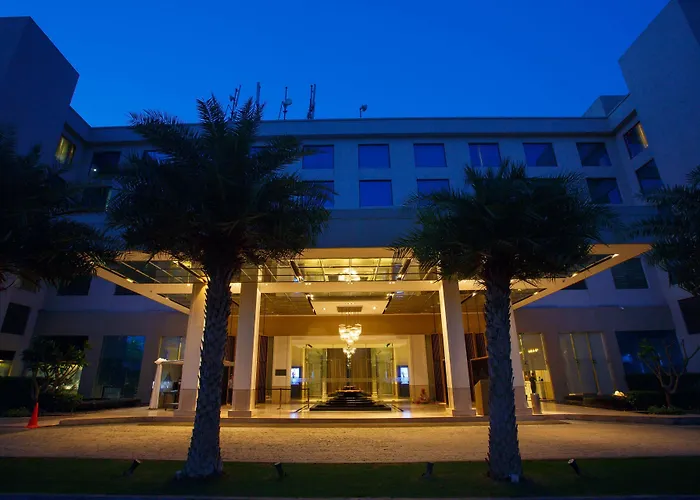 Courtyard By Marriott Agra