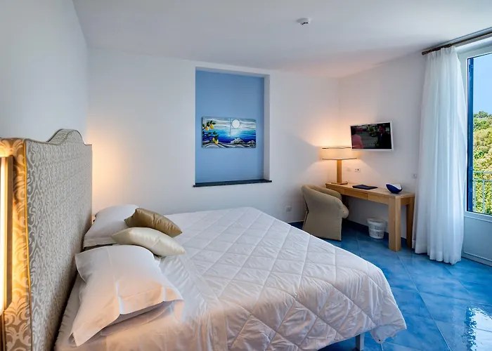 Boutique Hotel Helios (Adults Only)