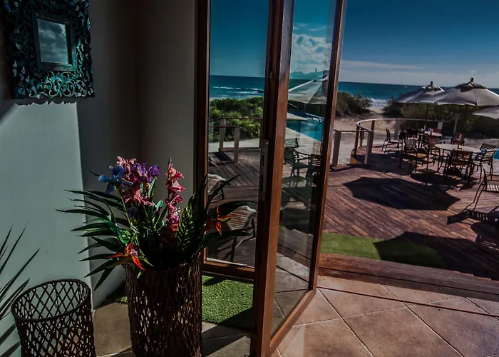 Iguana Crossing Boutique Hotel Puerto Villamil