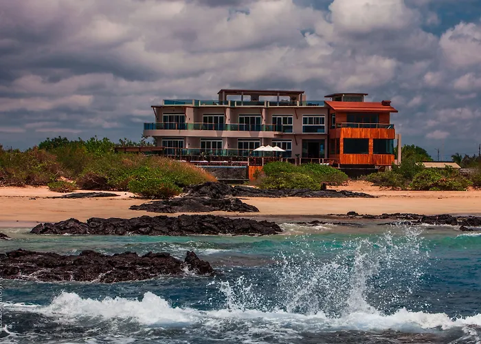 Iguana Crossing Boutique Hotel Puerto Villamil