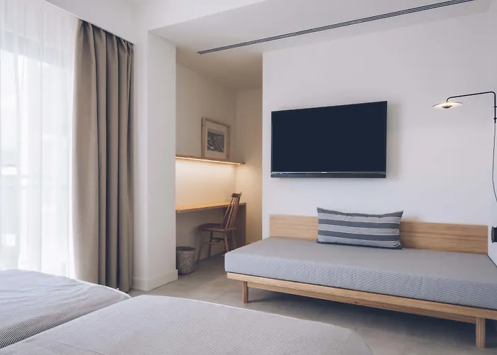 Aya Seahotel - Adults Only