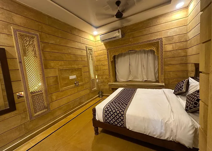 Hotel Golden Safari