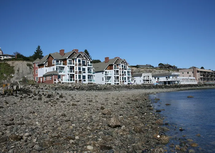 Tides Inn & Suites