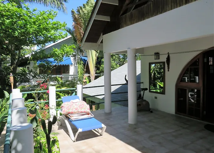 Beach House Condos, Negril