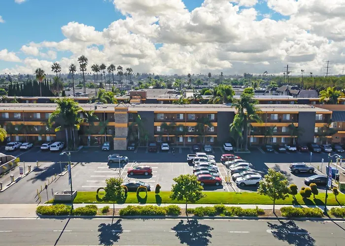 Best Western Plus Stovall'S Inn