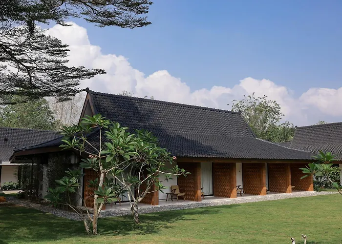 Manohara Borobudur Cultural Center