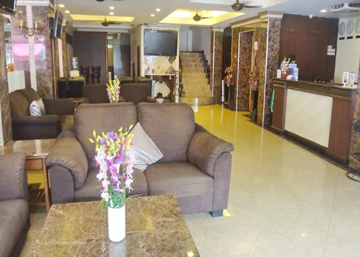 Maleez Lodge