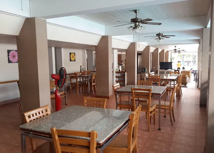 Charming Inn Hotel Pattaya