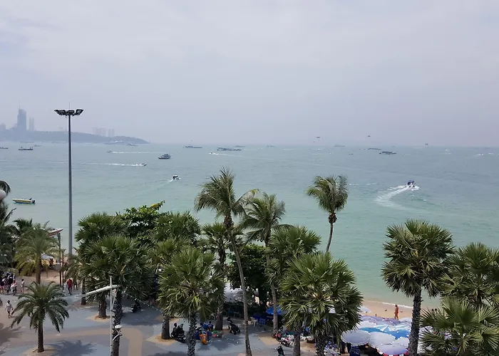 Charming Inn Hotel Pattaya