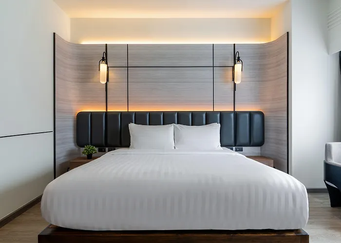 Panmanee Hotel-Newly Renovated