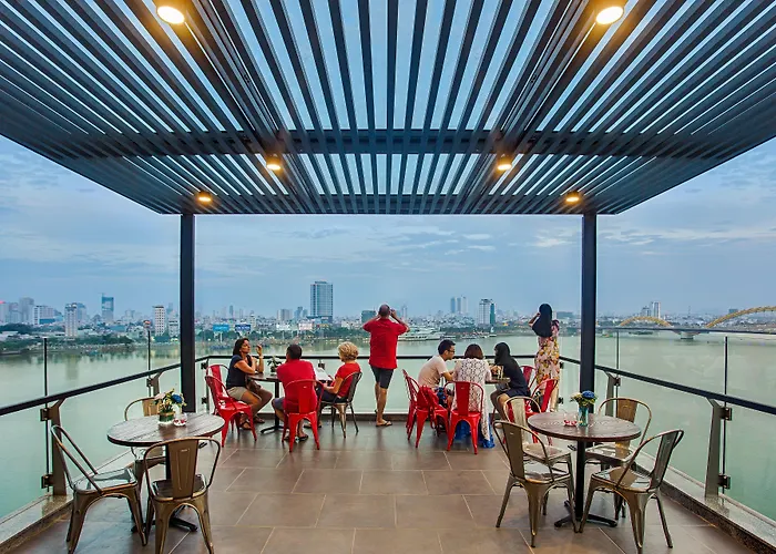 Avora Hotel